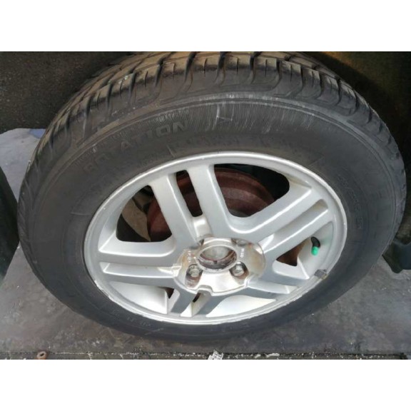 ford focus berlina (cak) del año 2001