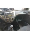 ford focus berlina (cak) del año 2001