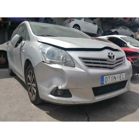 toyota verso del año 2010