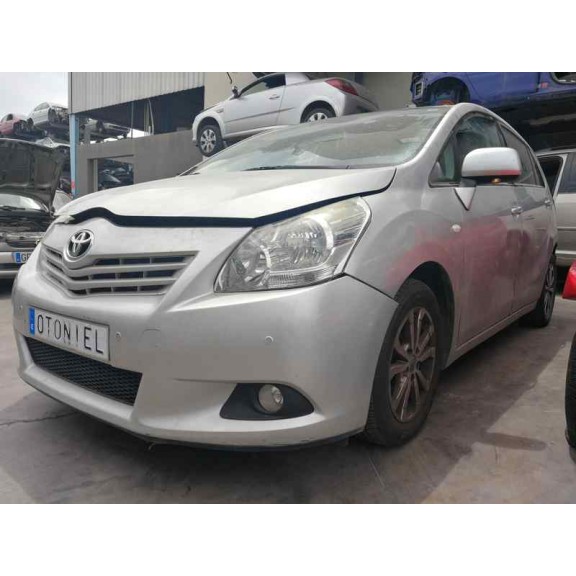 toyota verso del año 2010