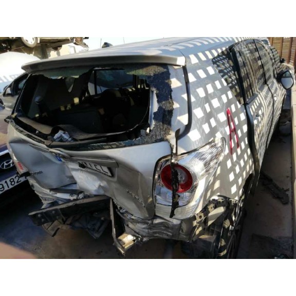 toyota verso del año 2010