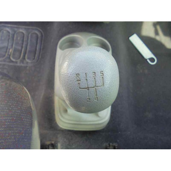 renault twingo (co6) del año 2001