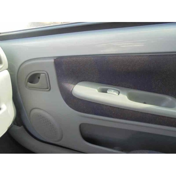 renault twingo (co6) del año 2001