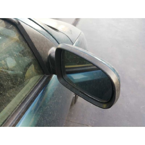 opel corsa c del año 2002