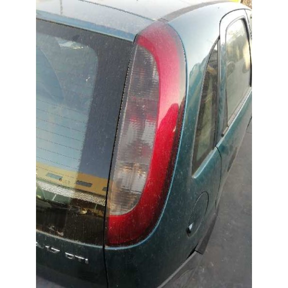 opel corsa c del año 2002