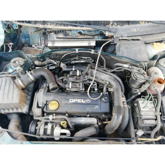 opel corsa c del año 2002