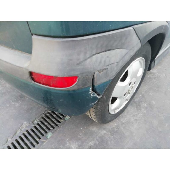 opel corsa c del año 2002