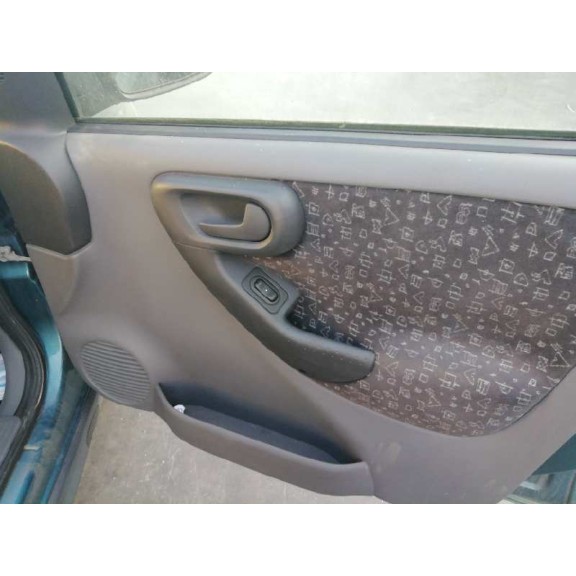 opel corsa c del año 2002