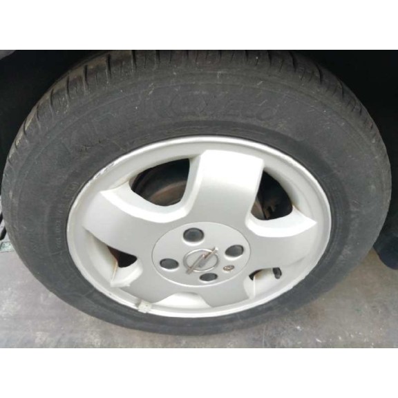 opel corsa c del año 2002