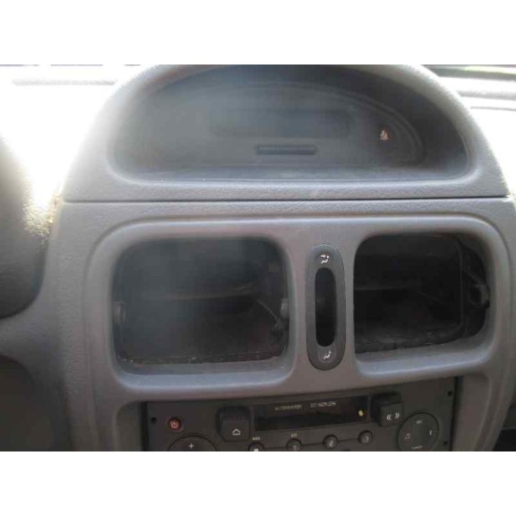 renault clio ii fase i (b/cbo) del año 2001