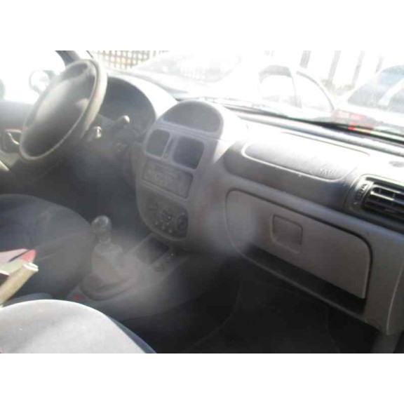 renault clio ii fase i (b/cbo) del año 2001