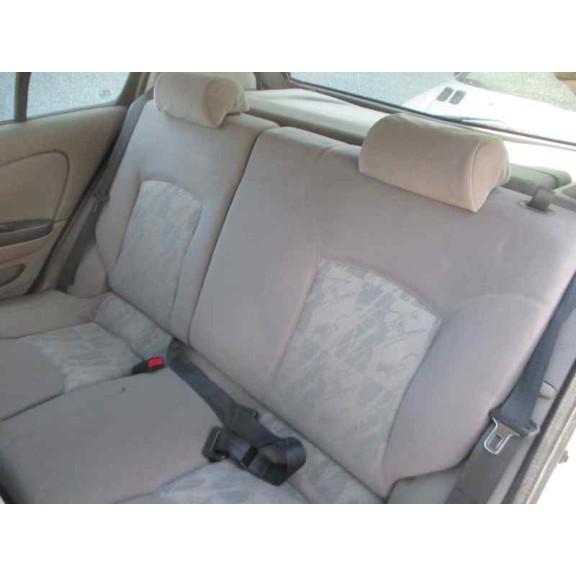 nissan almera (n16/e) del año 2001