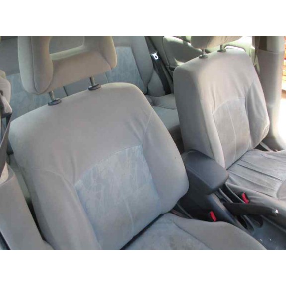 nissan almera (n16/e) del año 2001