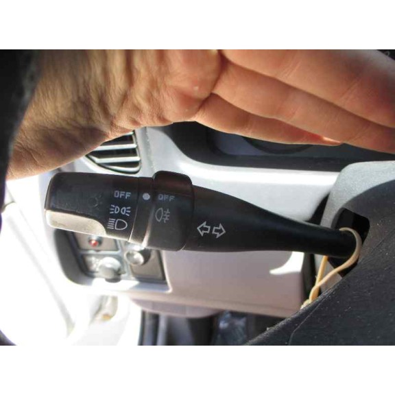 nissan almera (n16/e) del año 2001