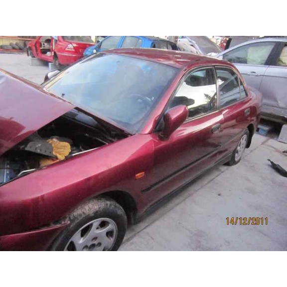 mitsubishi carisma berlina 4 (da0) del año 1999