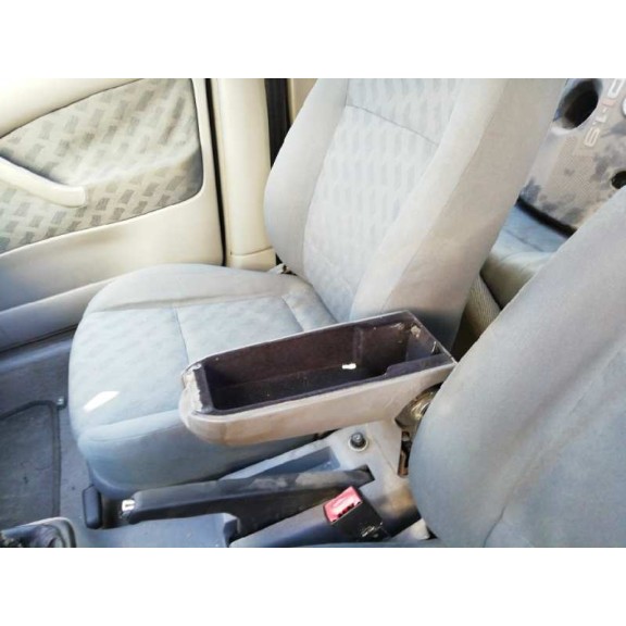 skoda octavia combi (1u5) del año 2000