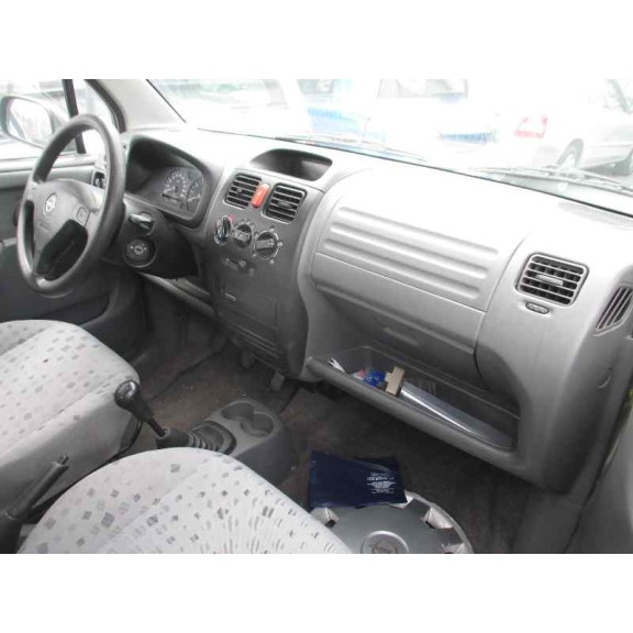 opel agila del año 2002