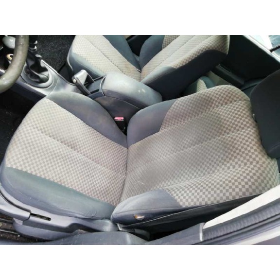 renault megane ii classic berlina del año 2004