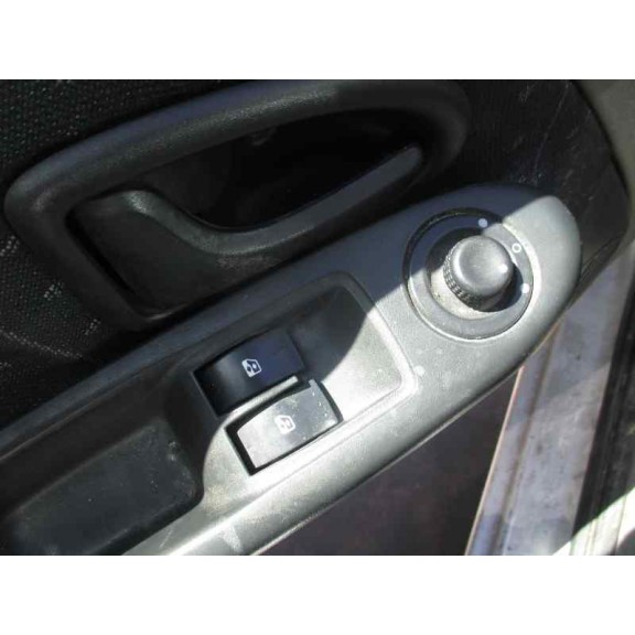 renault clio ii fase ii (b/cb0) del año 2002