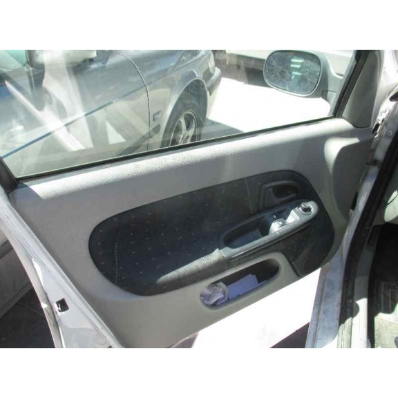 renault clio ii fase ii (b/cb0) del año 2002