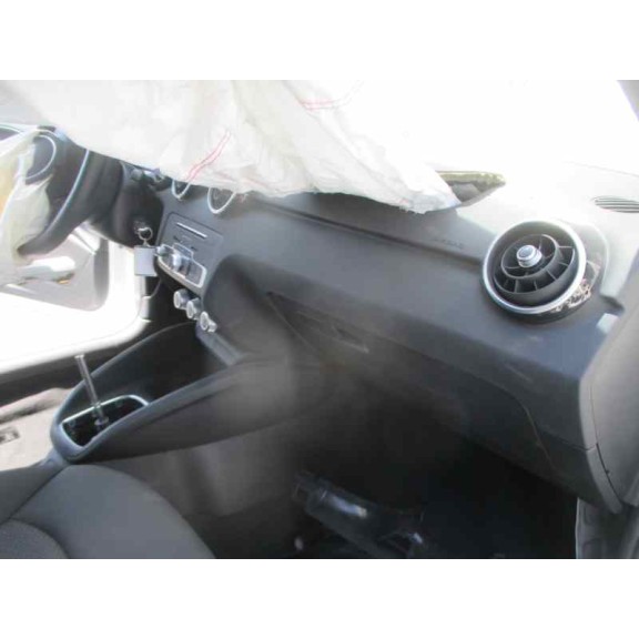 audi a1 sportback (8xf) del año 2017