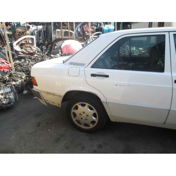 mercedes-benz clase c (w201) berlina del año 1993