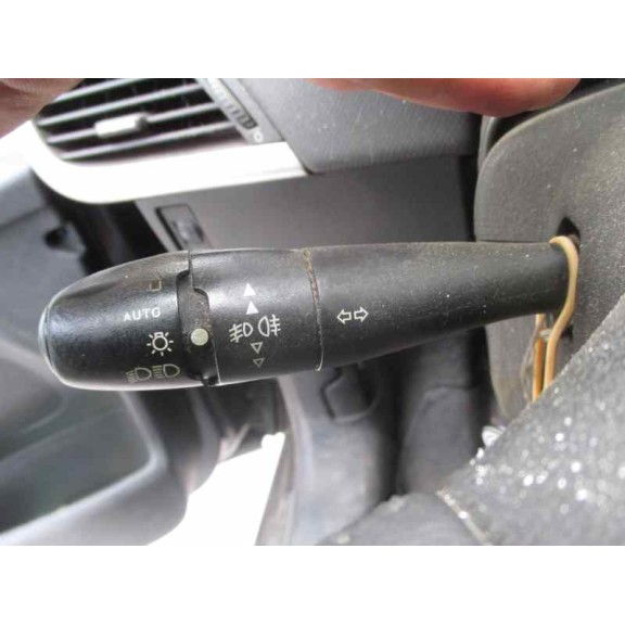 peugeot 207 del año 2008