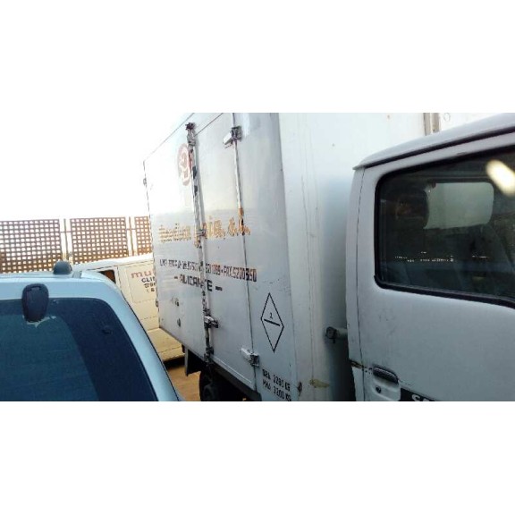 nissan cabstar del año 2000