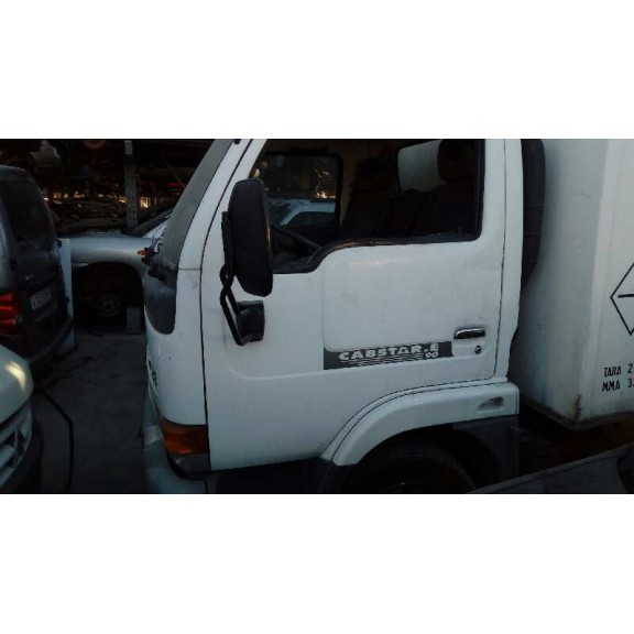 nissan cabstar del año 2000
