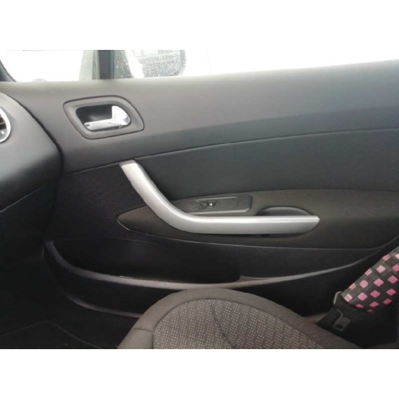 peugeot 308 sw del año 2010