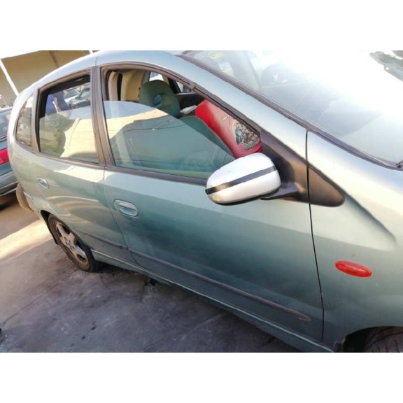 nissan almera tino (v10m) del año 2000