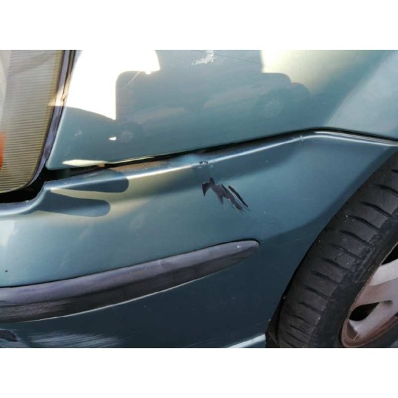 nissan almera tino (v10m) del año 2000