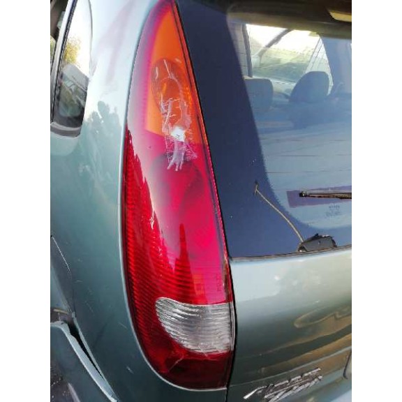 nissan almera tino (v10m) del año 2000