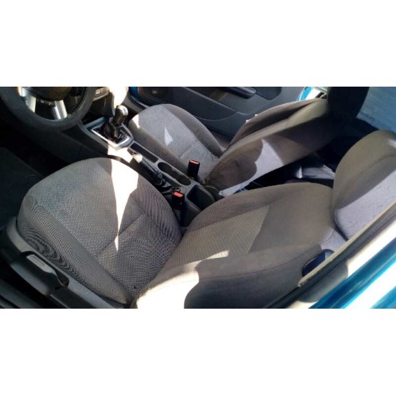 ford focus berlina (cap) del año 2005