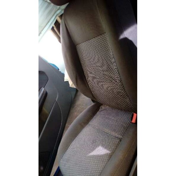 ford focus berlina (cap) del año 2005