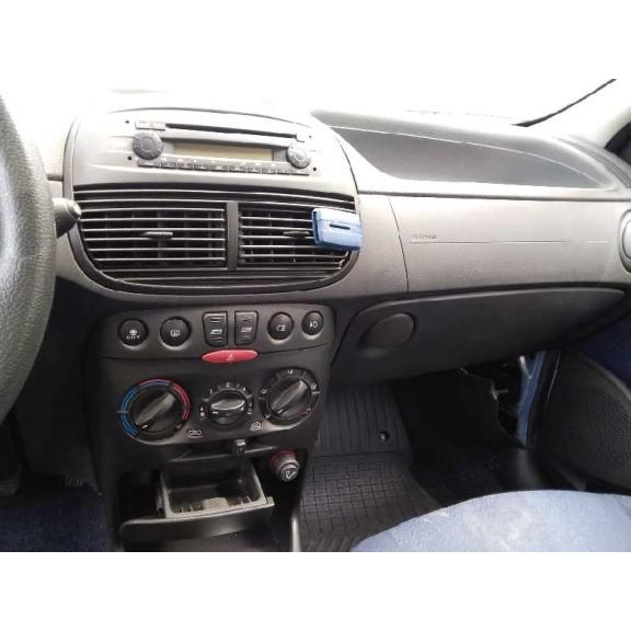 fiat punto berlina (188) del año 2005