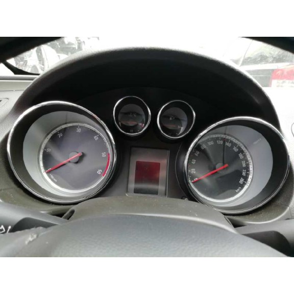 opel insignia berlina del año 2009