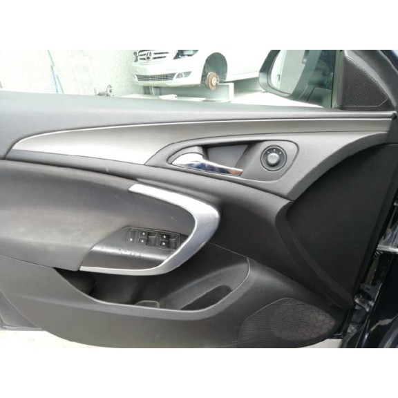 opel insignia berlina del año 2009