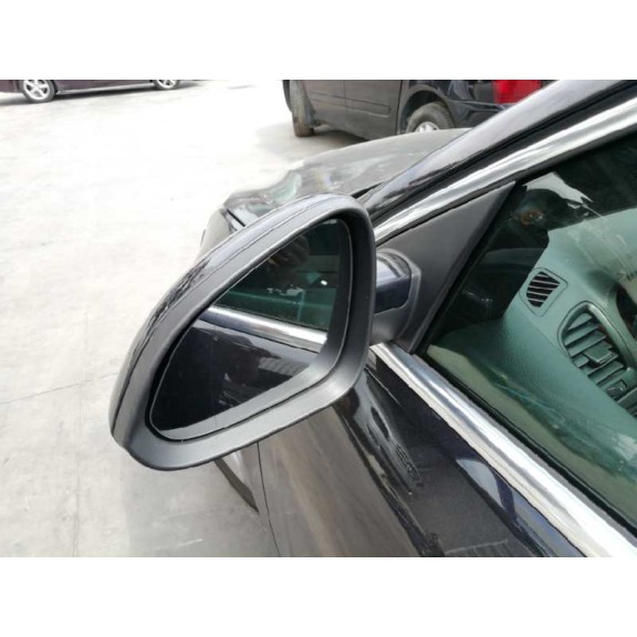 opel insignia berlina del año 2009