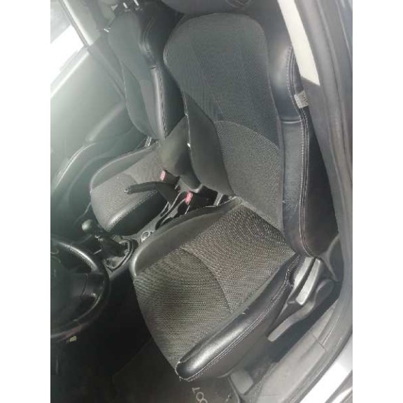 peugeot 4007 del año 2008