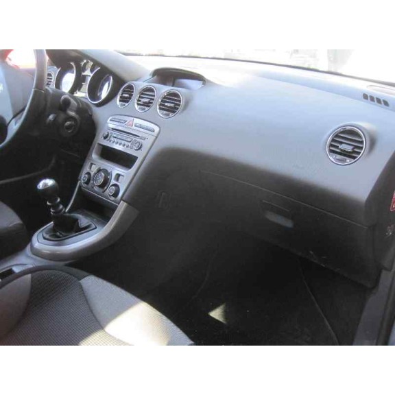 peugeot 308 del año 2013