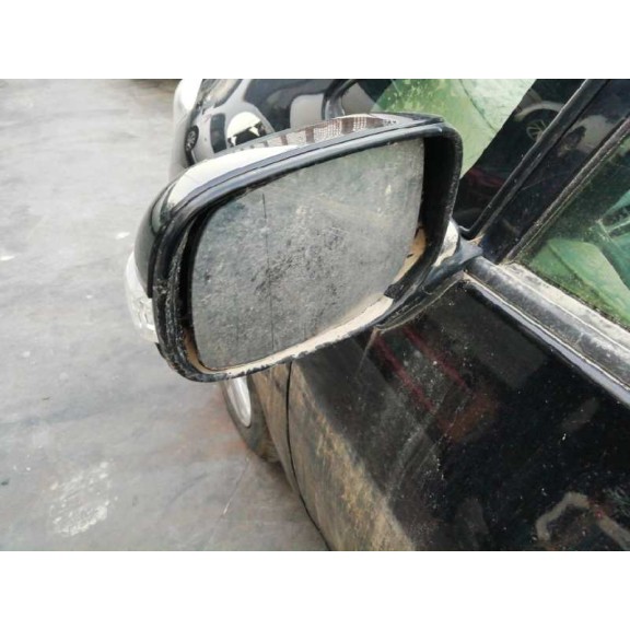 toyota auris del año 2011