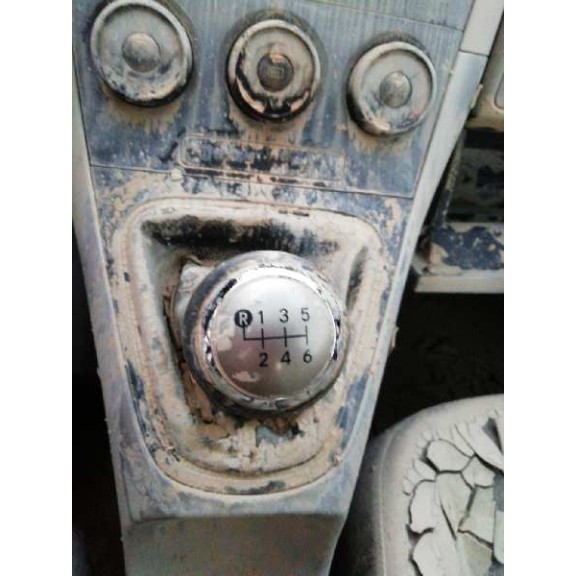 toyota auris del año 2011