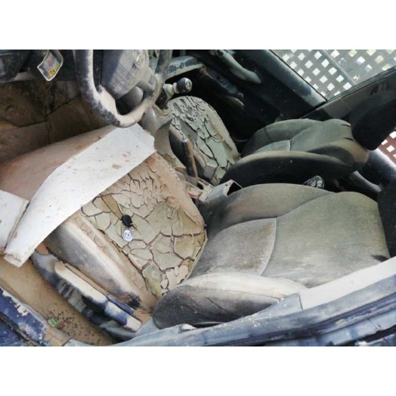 toyota auris del año 2011