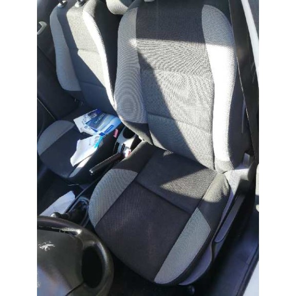 peugeot 207 del año 2008