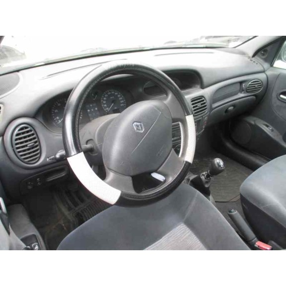 renault megane i fase 2 classic (la..) del año 2002