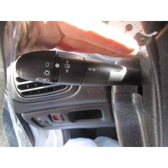 peugeot 206 berlina del año 2005