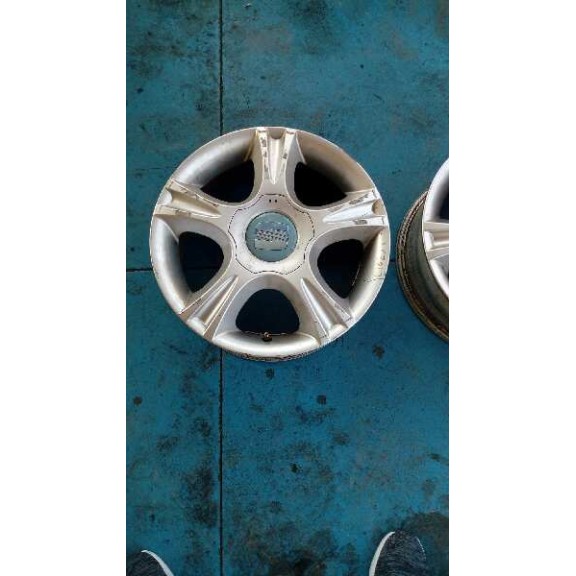 seat ibiza (6l1) del año 2004