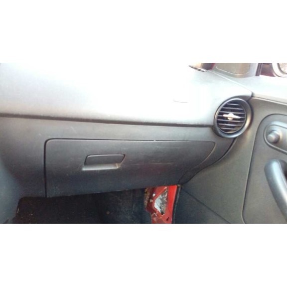 seat ibiza (6l1) del año 2004