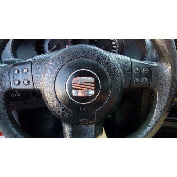 seat ibiza (6l1) del año 2004